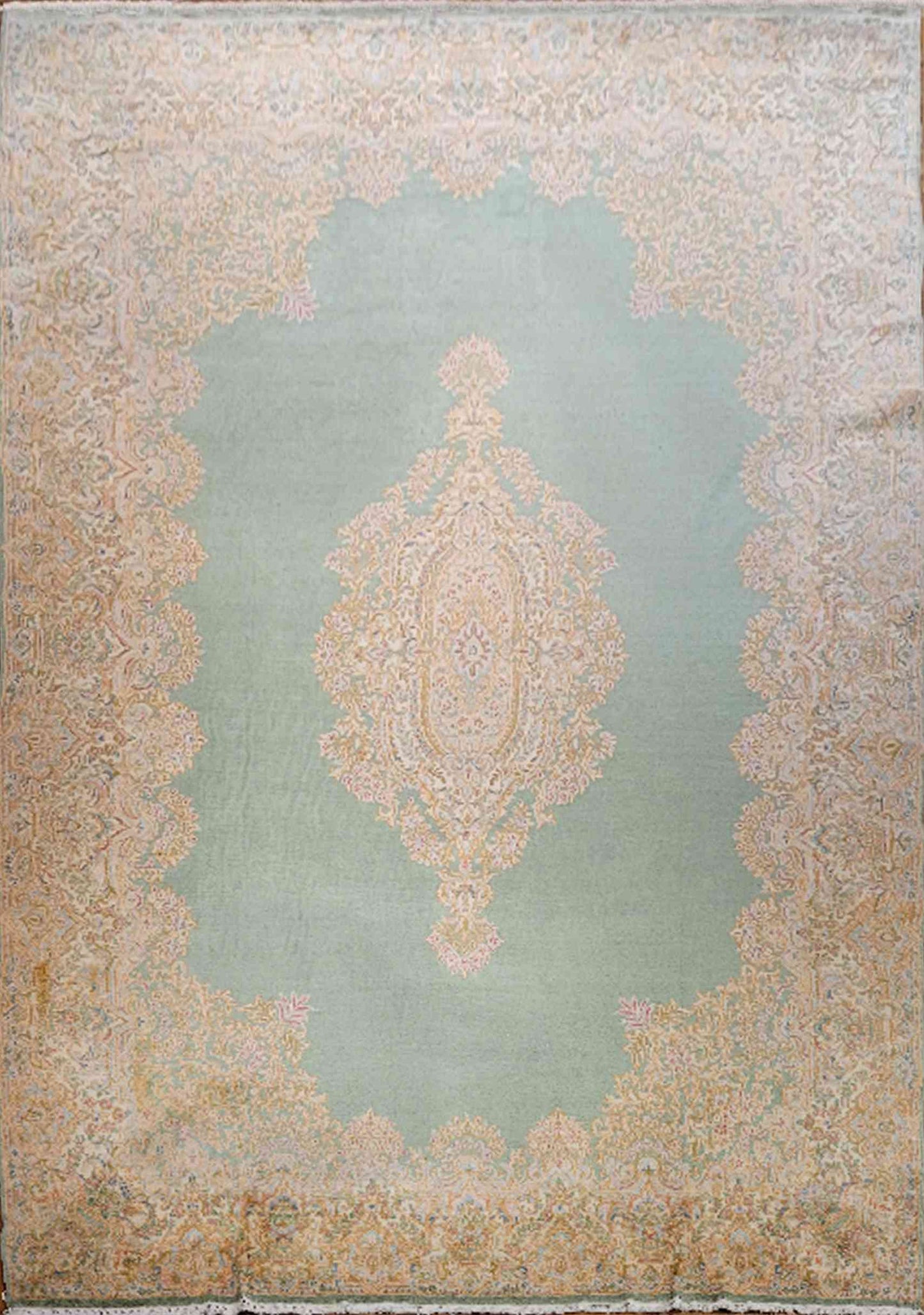 Carmania semi-antique, vers 1940