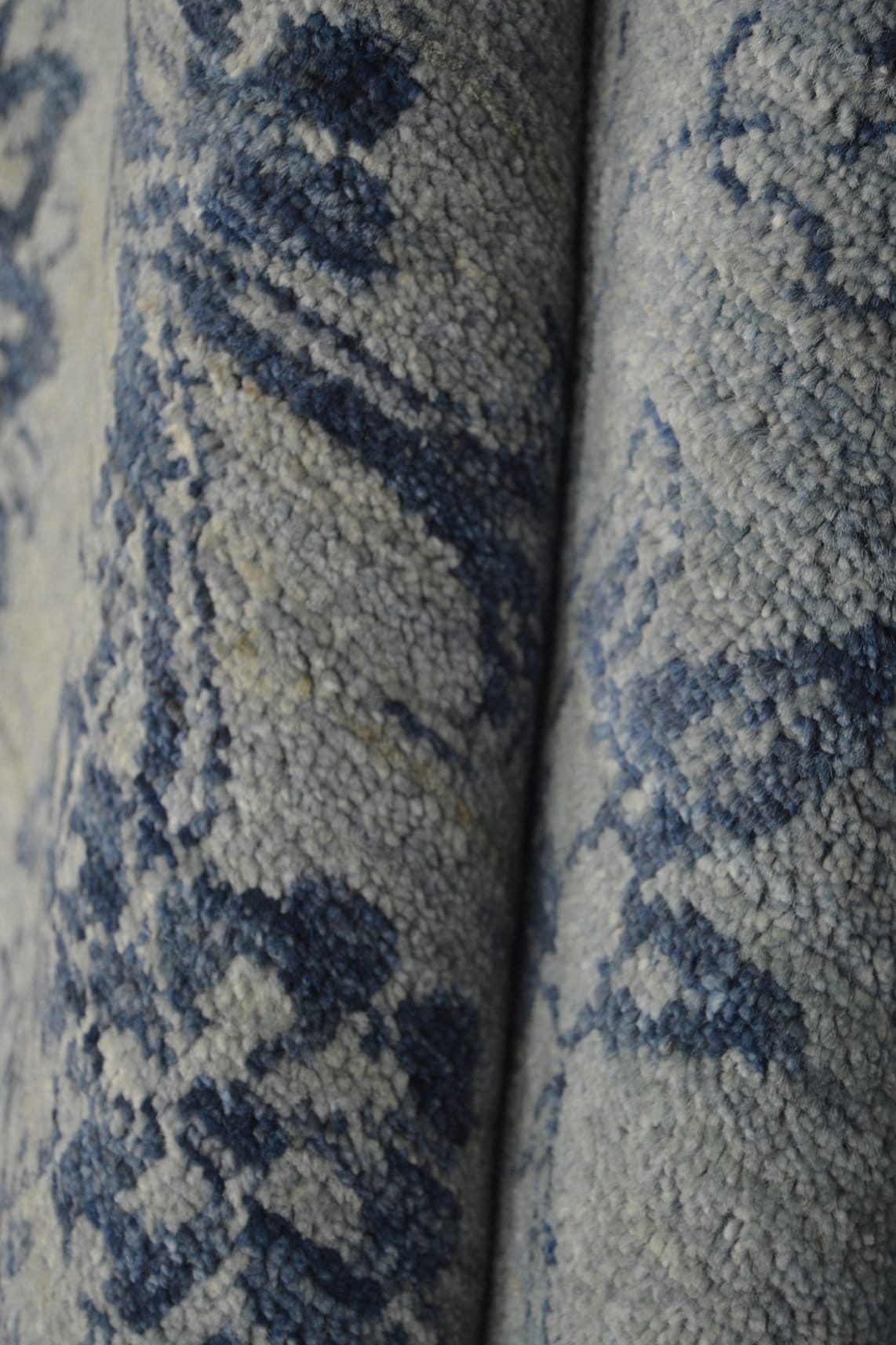 Asfari Lotus Garden Carpet | 11'10" x 8'11" | Home Decor | Hand-knotted Area Rug