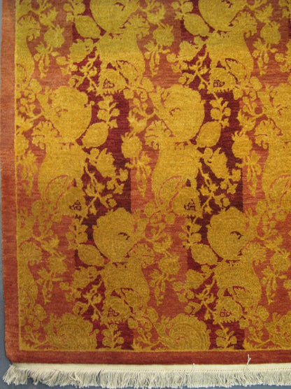 Tauris Hadji Jalili Carpet | 10'2" x 8'2" | Home Decor | Hand-knotted Area Rug