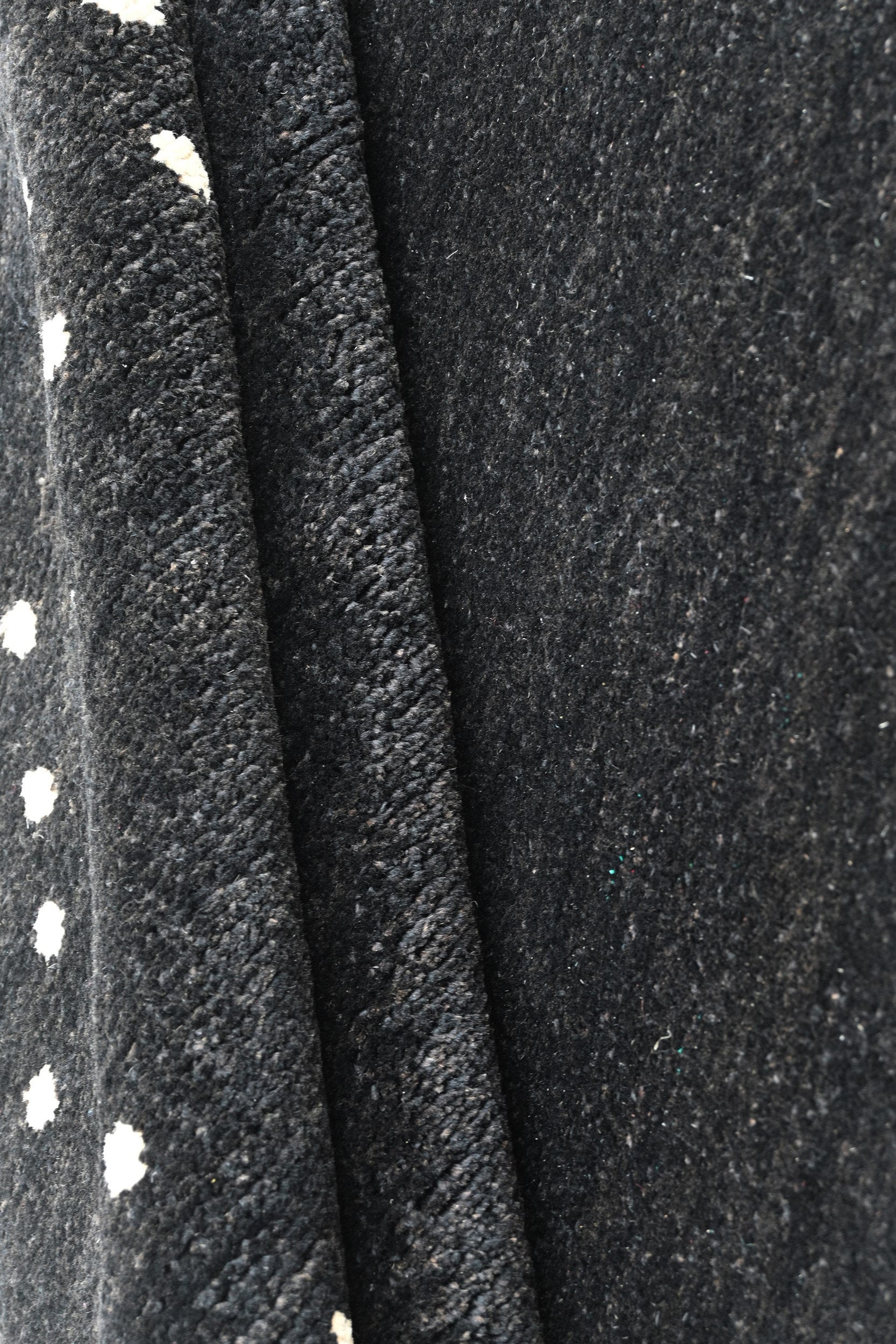 Beni Ouarain Rug | 9'3" x 6'2" | Home Decor | Moroccan Style Hand-knotted Area Rug