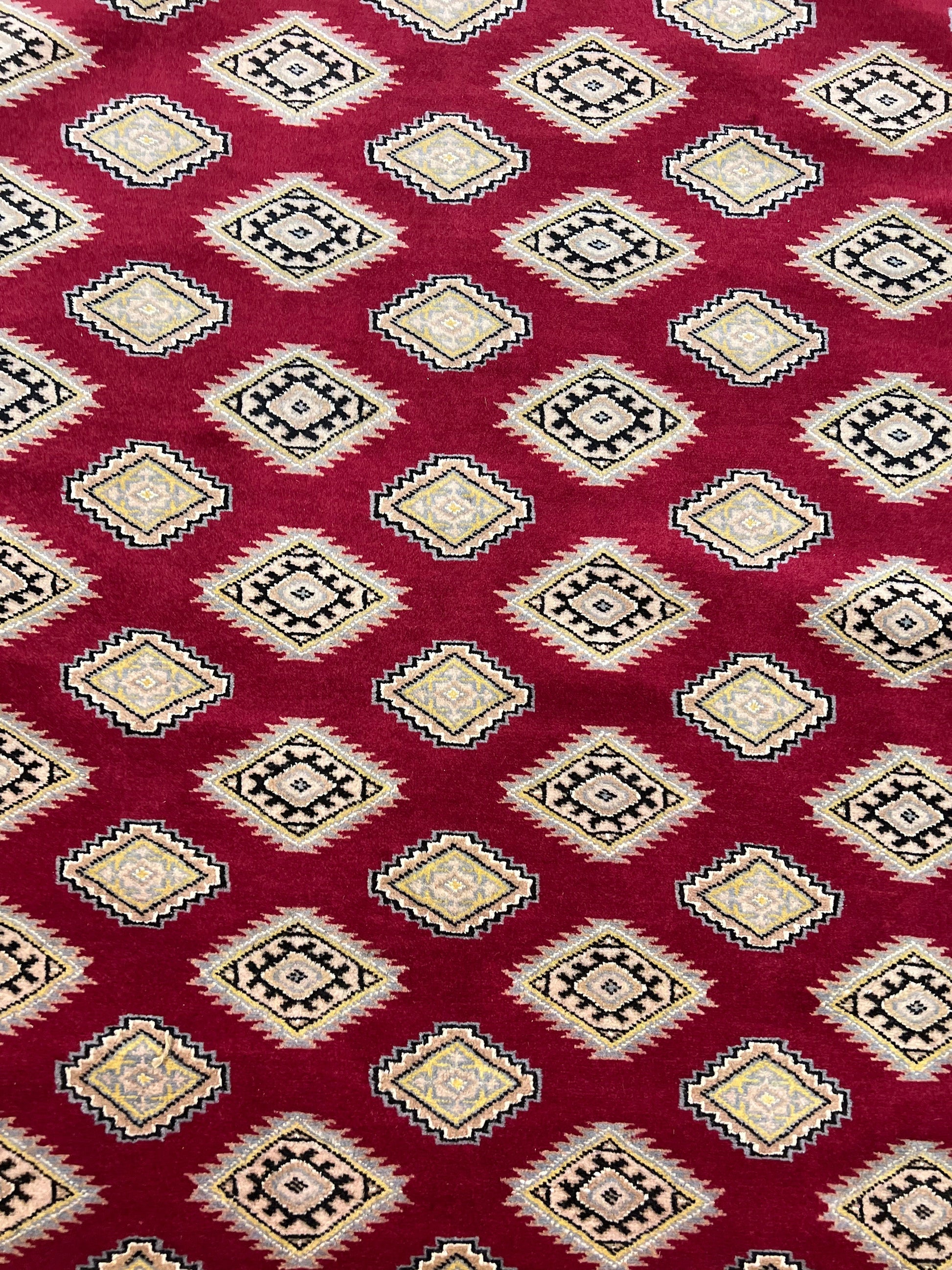 Pende Bokhara Rug | 6'9" x 4'8" | Home Decor | Hand-knotted Area Rug