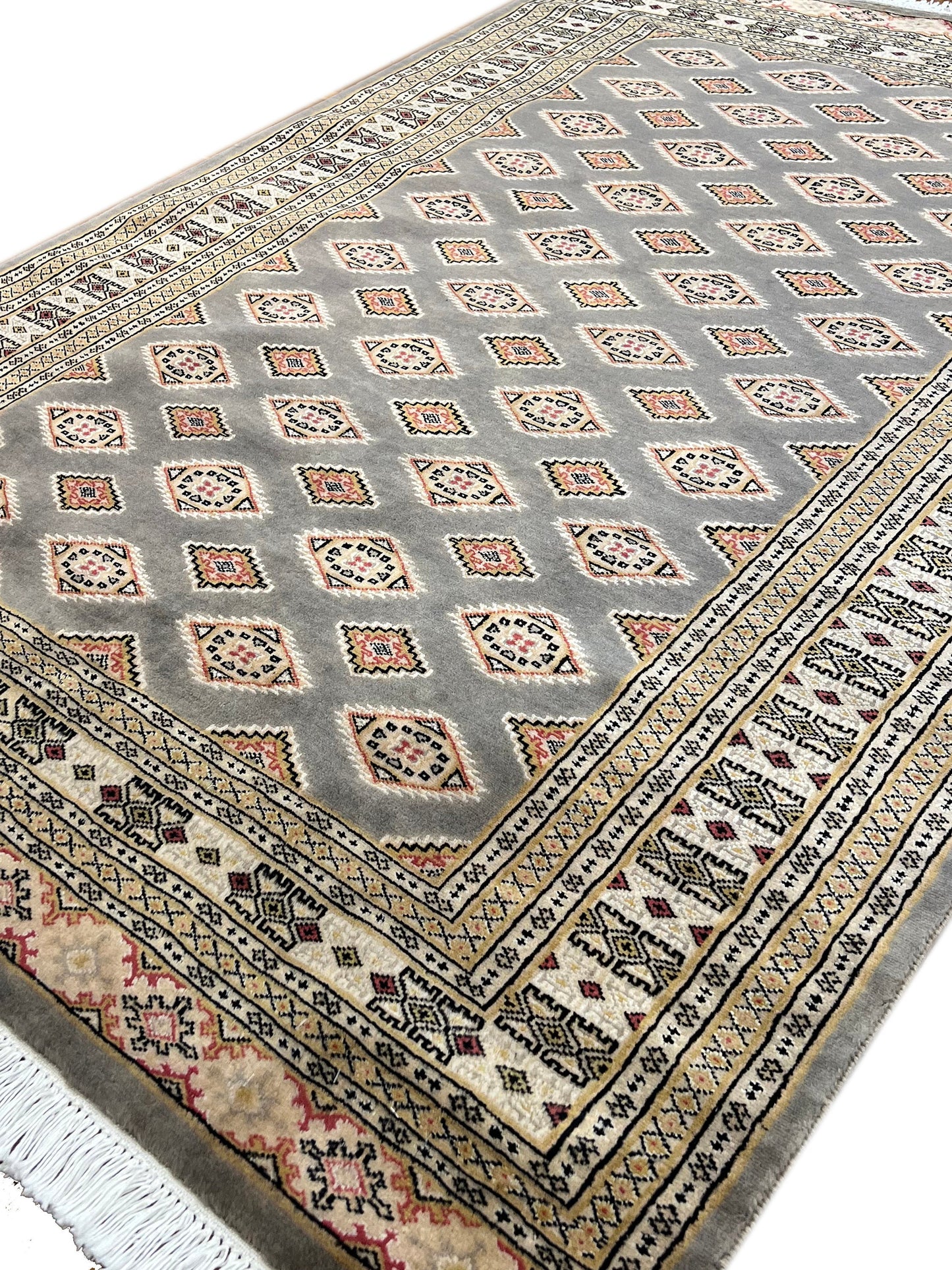 Pende Bokhara Rug | 6'4" x 4'8" | Home Decor | Hand-knotted Area Rug