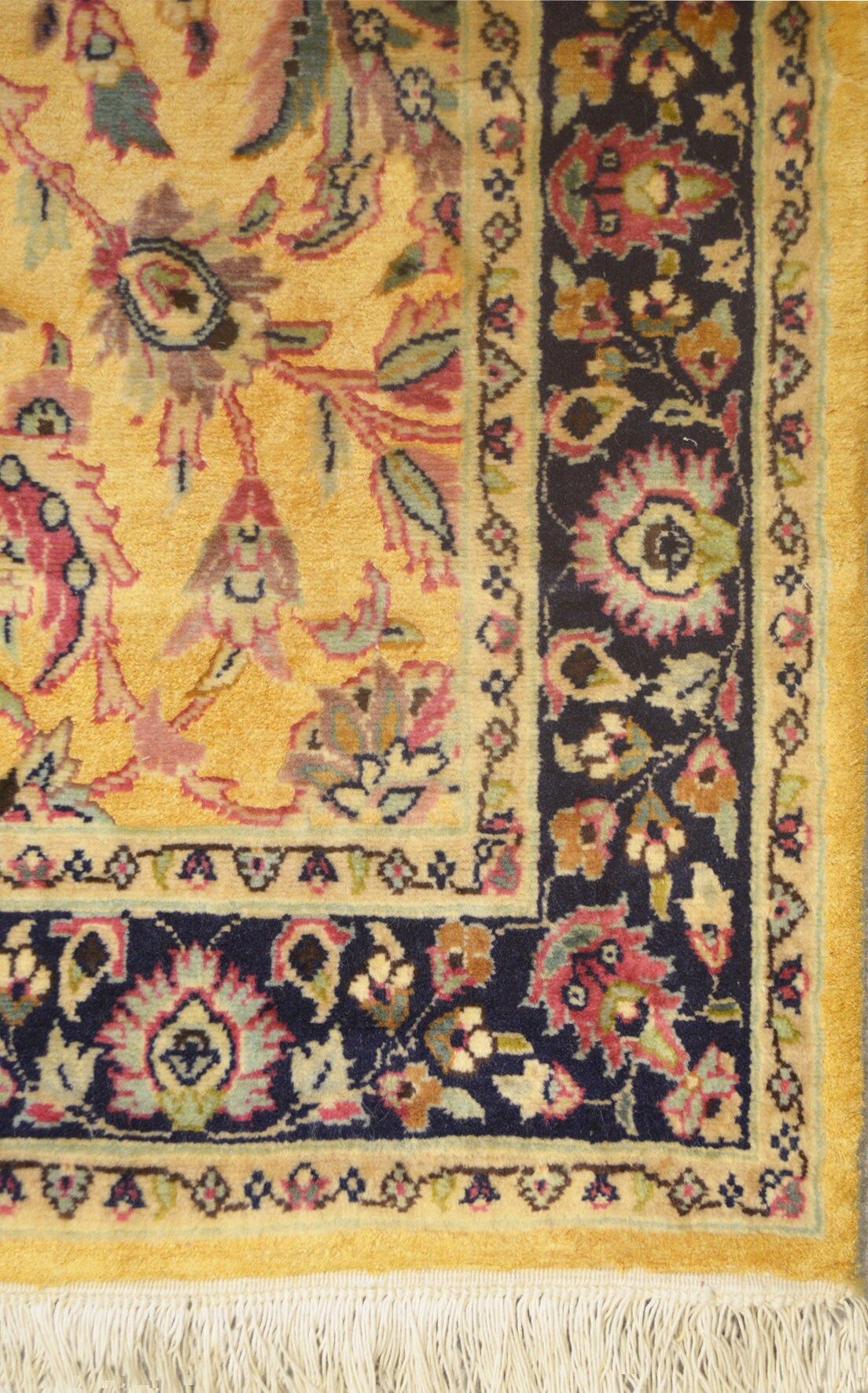 Millefleurs Tauris Runner Rug | 6' x 2'6" | Genuine Hand-knotted Rug | Area Rug