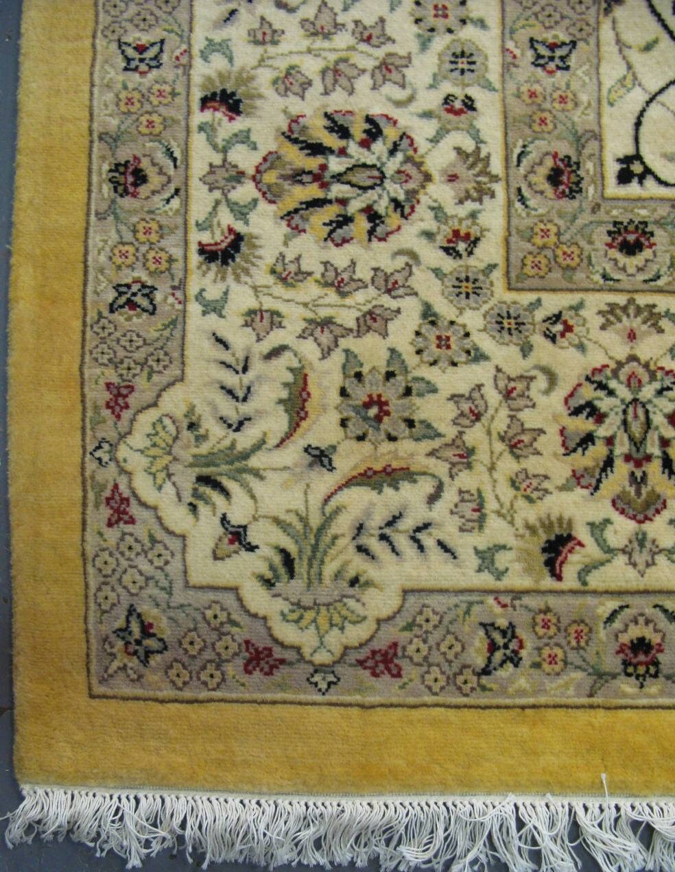 Naeyn Habibian Carpet | 12'6" x 9'1" | Home Decor | Hand-knotted Area Rug