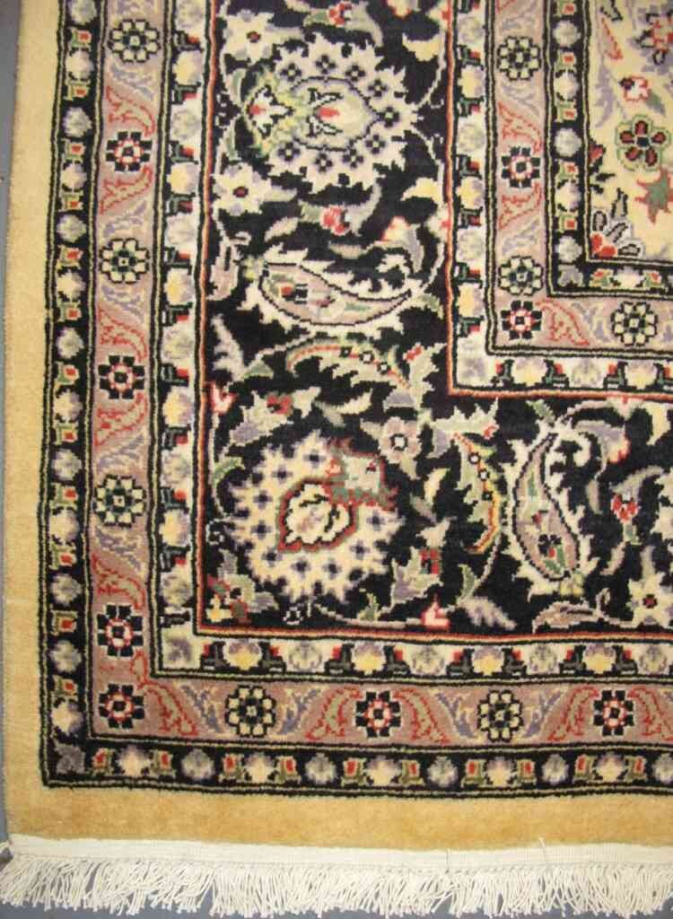 Lahore Gardens Carpet | 12'2" x 8'11" | Home Decor | Wool Area Rug