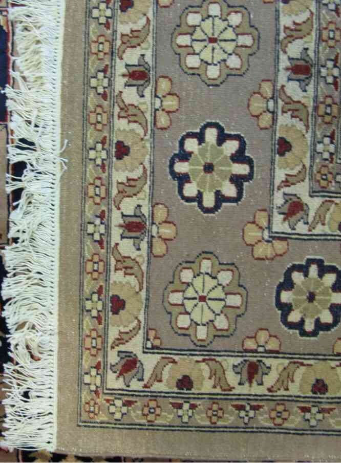 Oraki Wool Carpet | 9'11" x 8'2" | Home Decor | Wool Area Rug