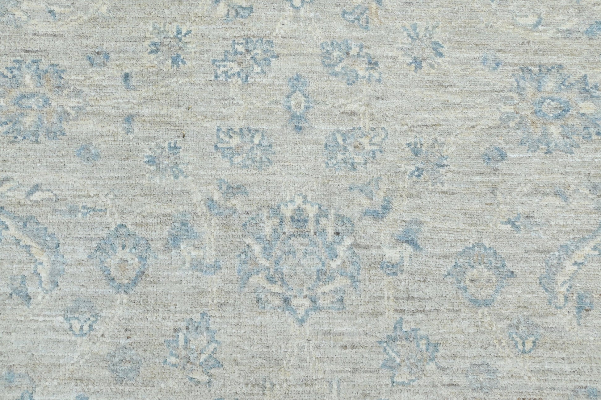 Faryab Lotus Gardens Carpet | 8'1" x 5'5" | Home Decor | Hand-knotted Wool Area Rug