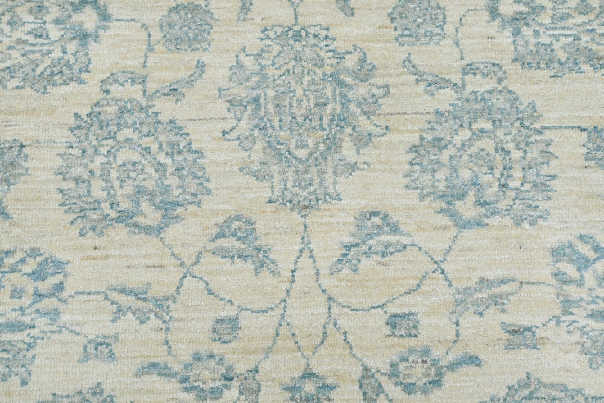 Faryab Lotus Gardens Rug | 5'10" x 4' | Home Decor | Hand-knotted Wool Area Rug