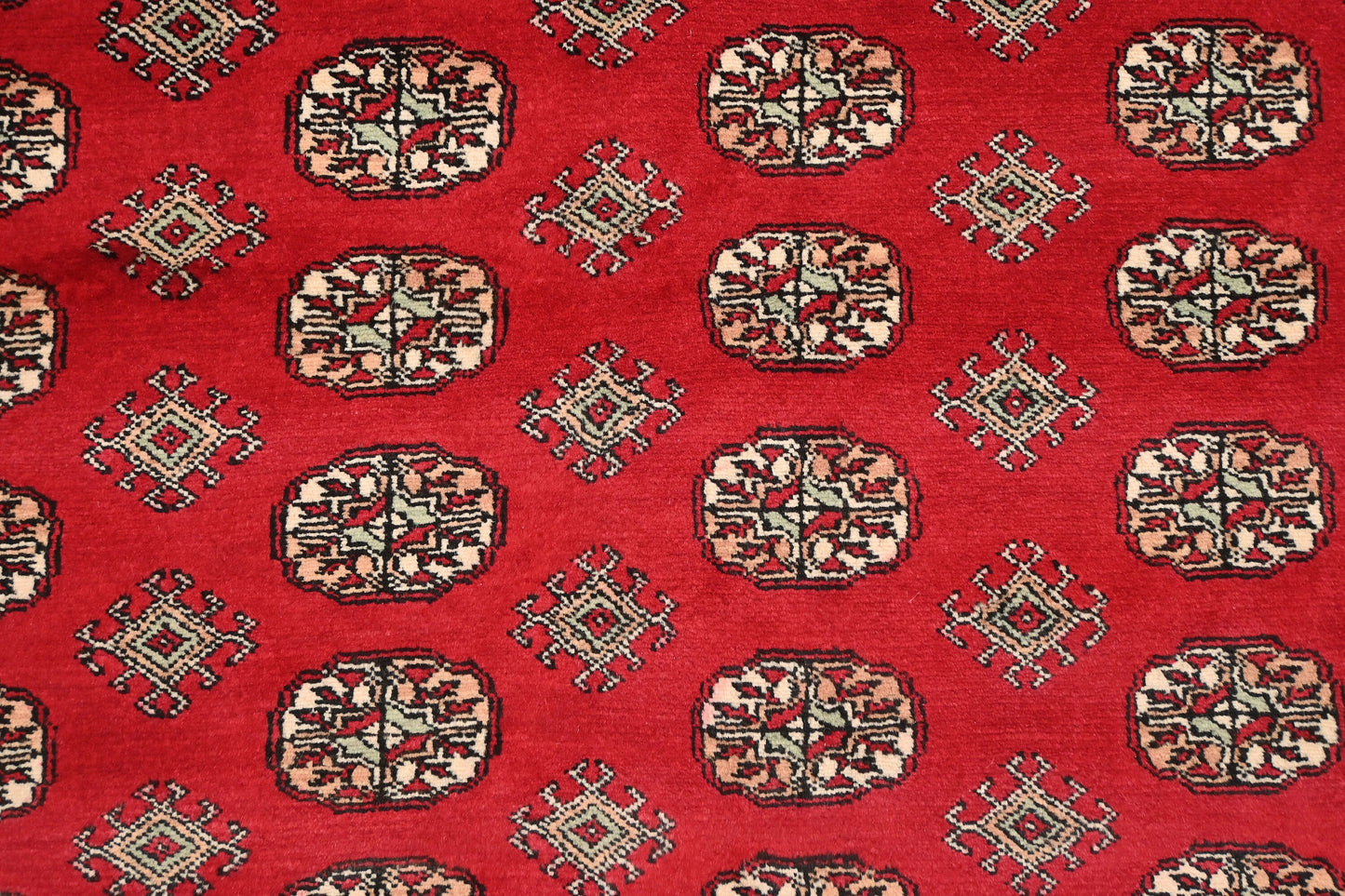 Bokhara Royal Tekke Carpet | 12'4" x 8'11" | Home Decor | Hand-knotted Wool Area Rug