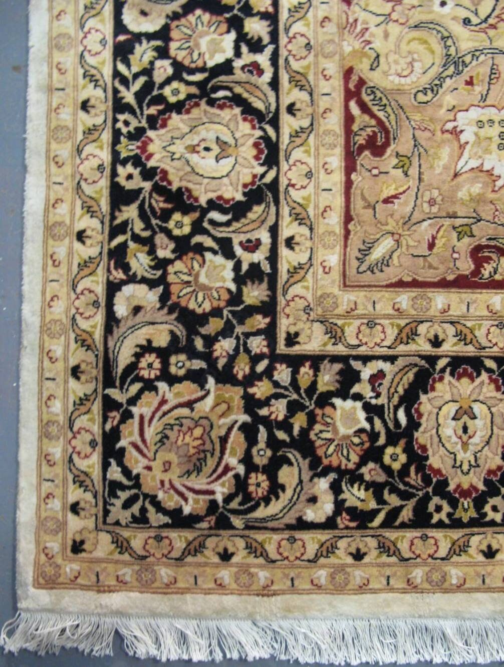 Ghoum Silk Carpet | 10'2" x 8' | Home Decor | Wool Area Rug