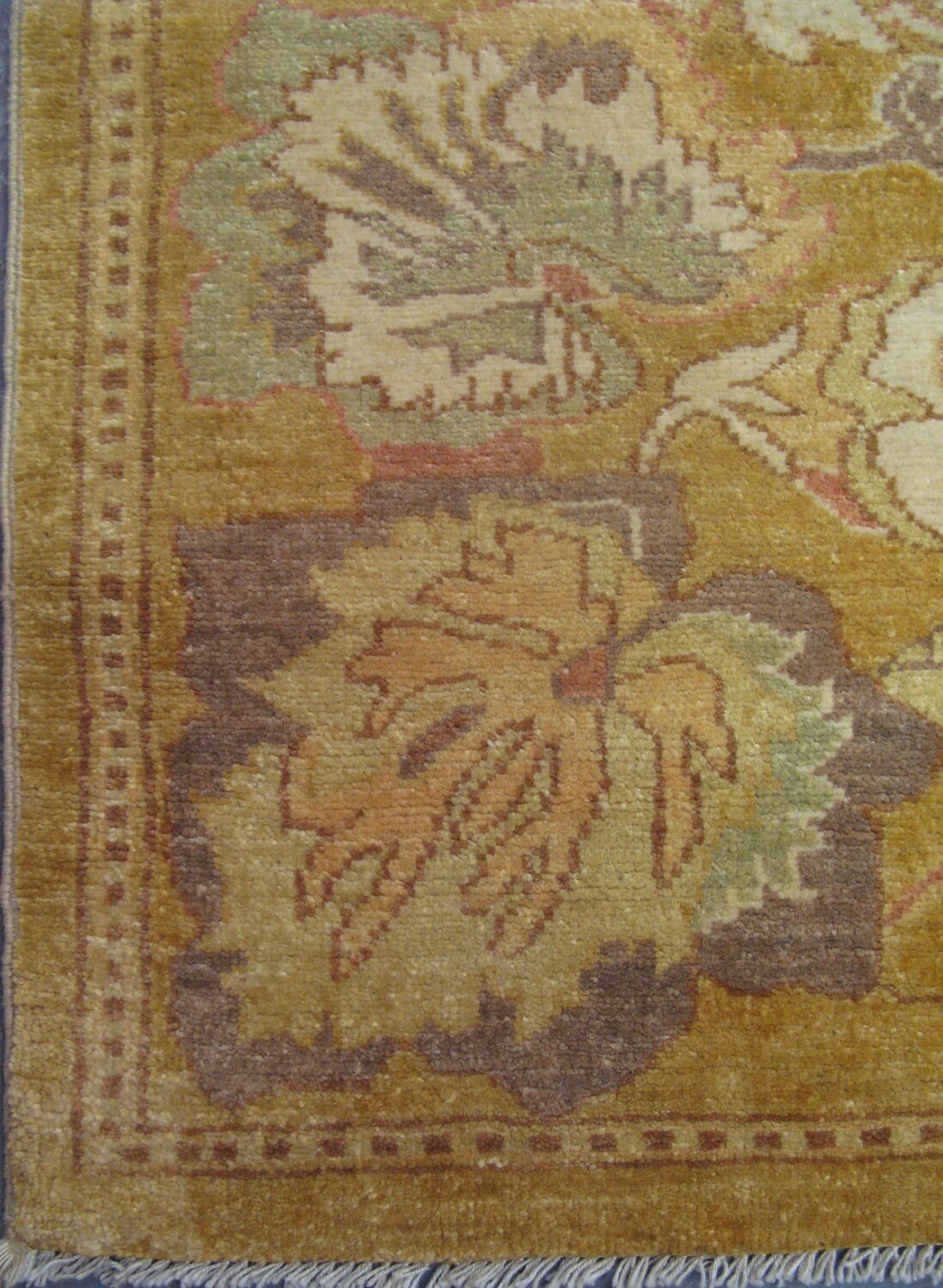 Ziegler Wool Carpet | 8'3" x 6'7" | Home Decor | Hand-knotted Wool Area Rug